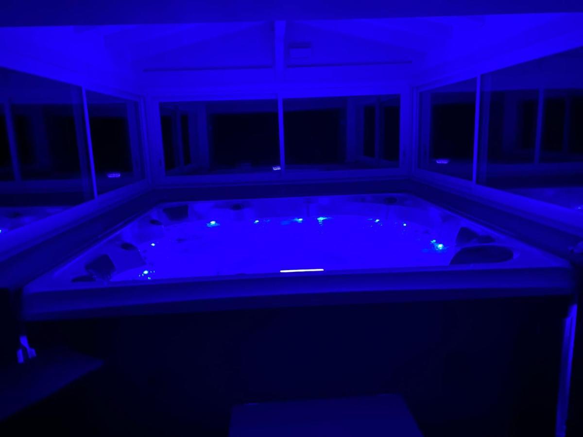 Le Clos Du Tulipier La Chapelle-du-Bard 外观 照片